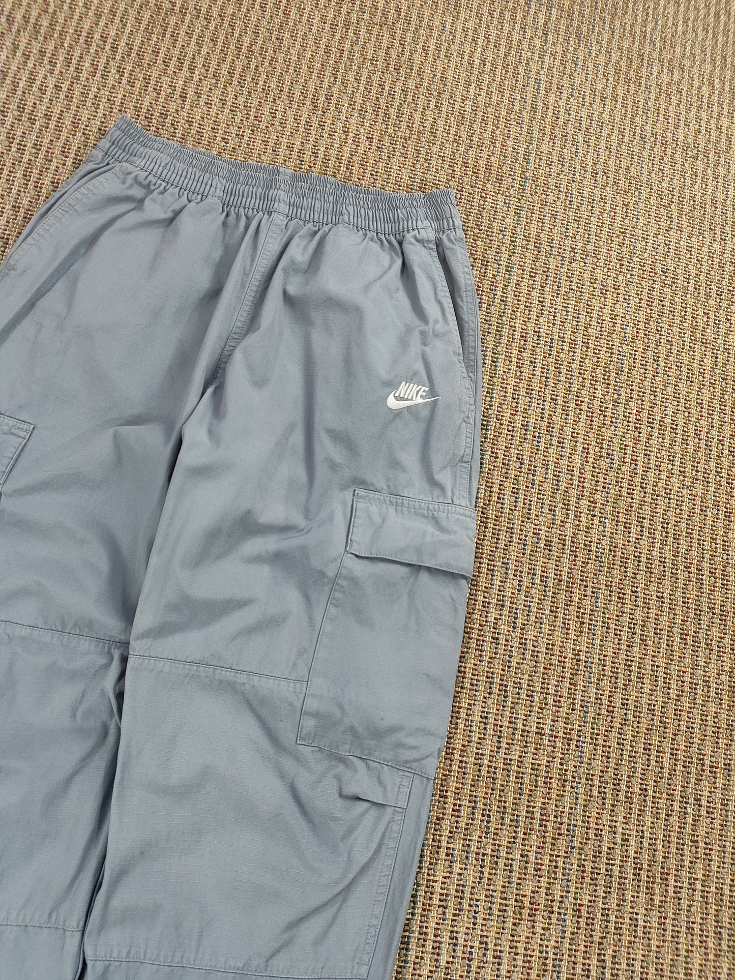 NIKE CARGO TROUSERS (M)