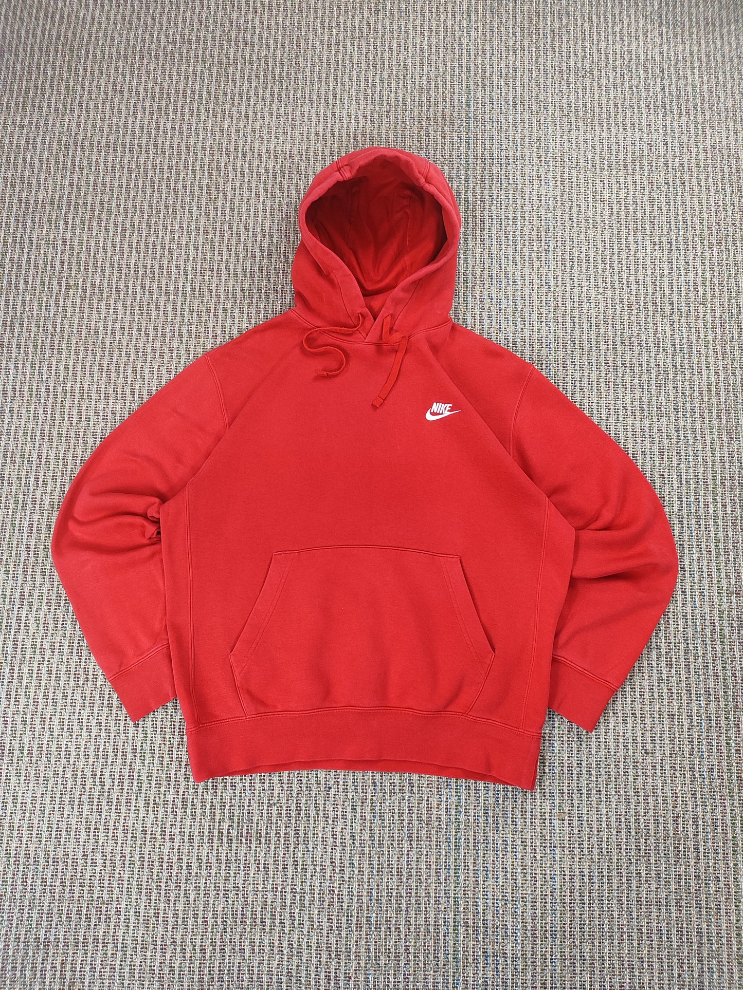 NIKE ESSENTIAL HOODIE (M)