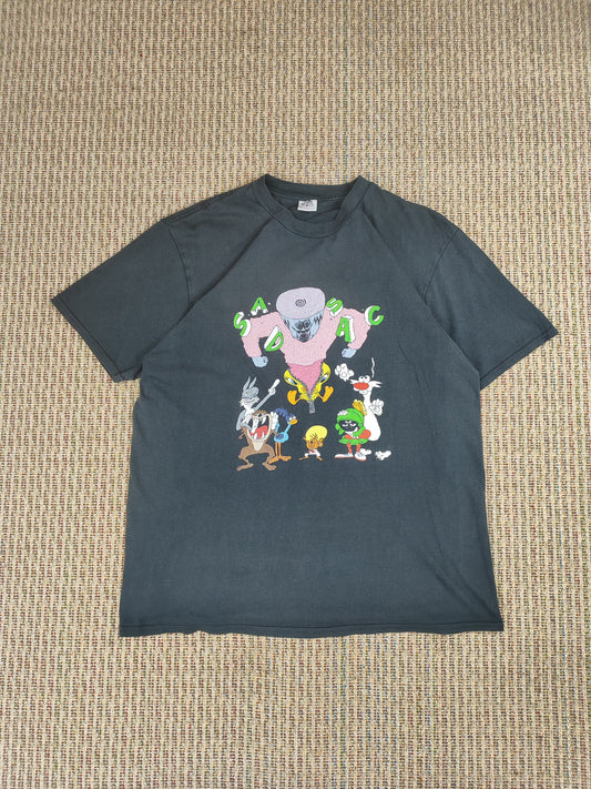 SADSAC LOONEY TUNES GRAPHIC TEE (L)