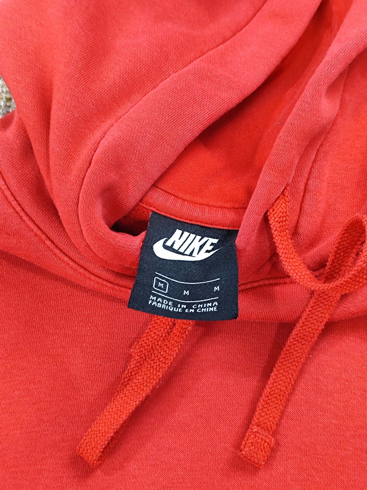 NIKE ESSENTIAL HOODIE (M)