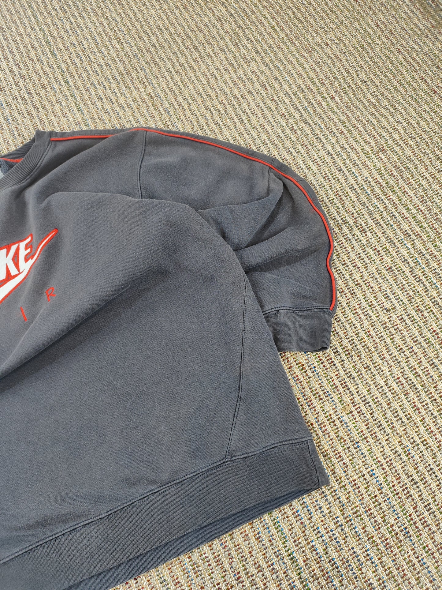 Y2K NIKE AIR SWEATSHIRT (M)