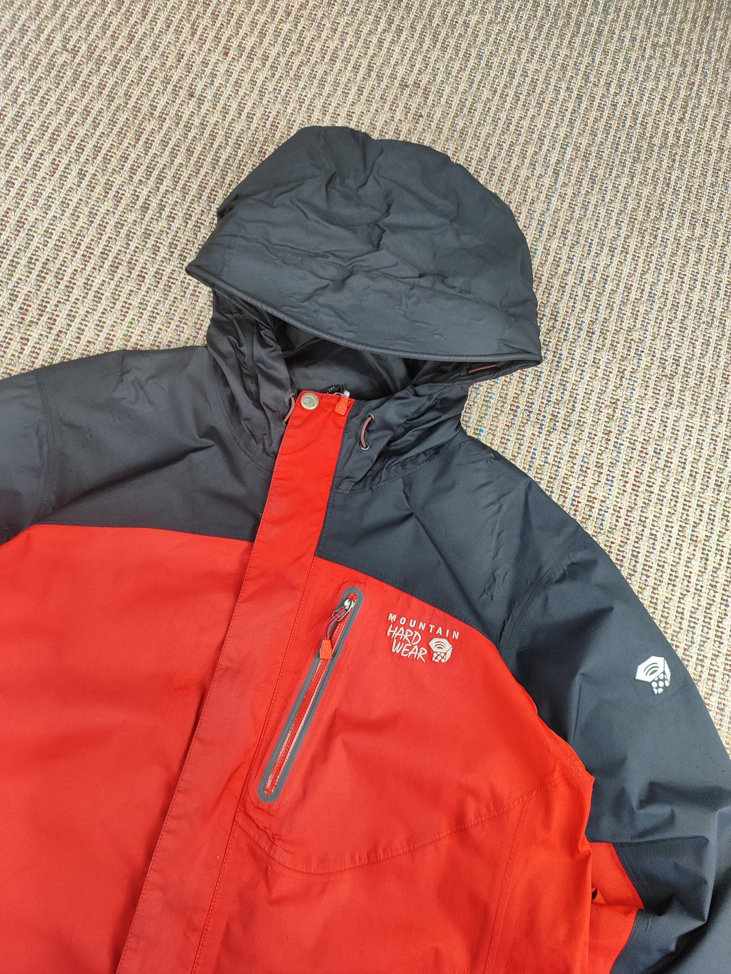 VINTAGE MOUNTAIN HARDWEAR JACKET (L)