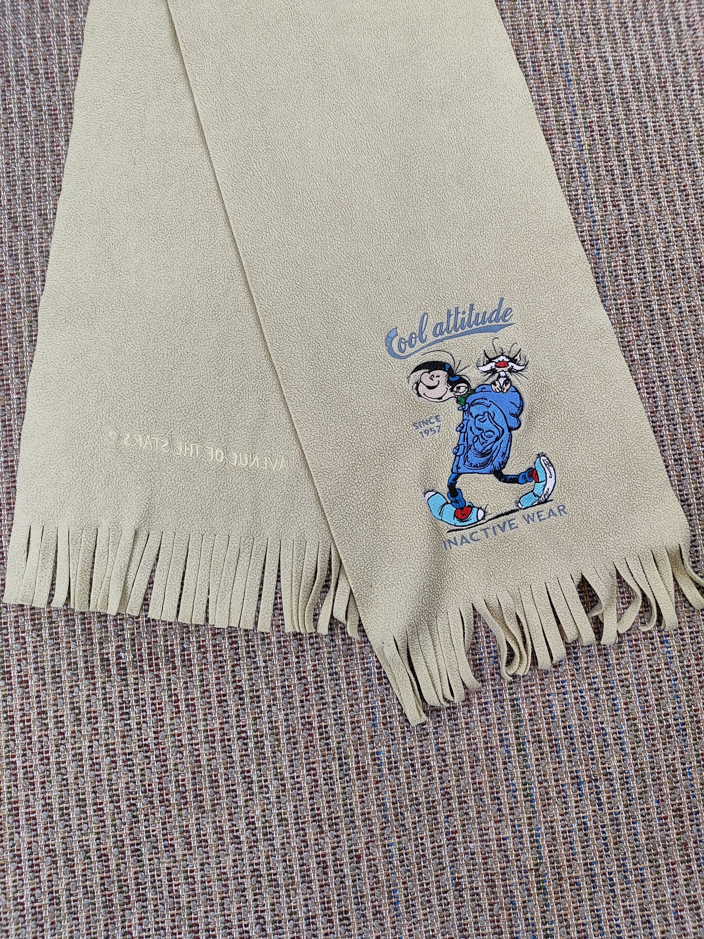 90S CARTOON EMBROIDERED SCARF (ONE SIZE)